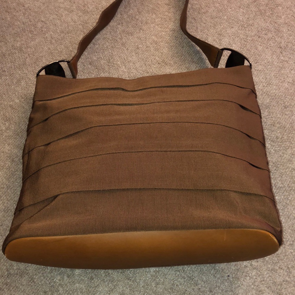Salvatore Ferragamo Handbag - Picture 4 of 8